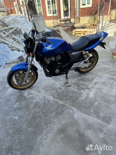 Honda cb 400 Vtec3