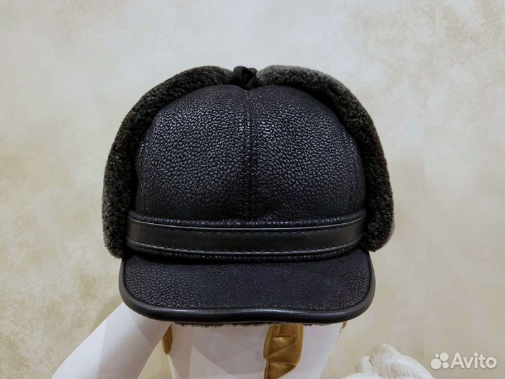 Шапка-ушанка с козырьком