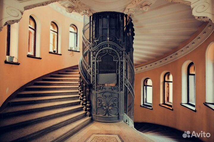 Экскурсия «Дворы и парадные Петербурга»