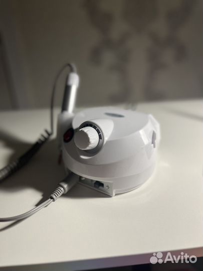 Машинка для аппаратного маникюра