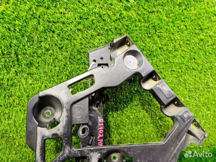 Крепление бампера заднее правое Peugeot 508 508