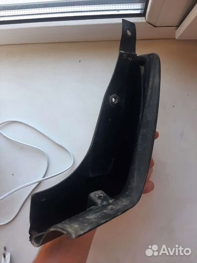 Брызговик Ниссан primera p12