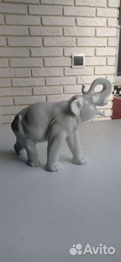 Статуэтка слон фарфоровые