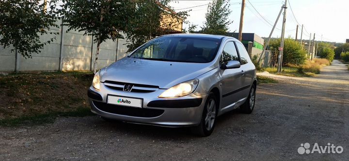 Peugeot 307 2.0 МТ, 2002, 222 222 км