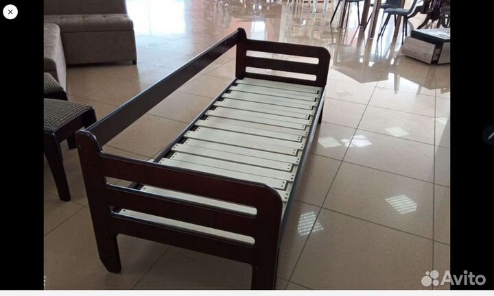 Диван кровать натуральное дерево