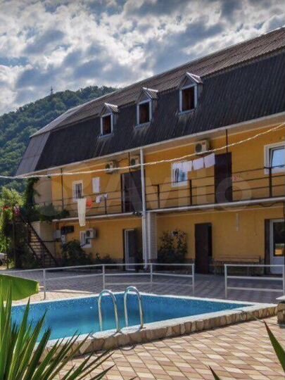 Комната 15 м² в > 9-к., 1/2 эт.