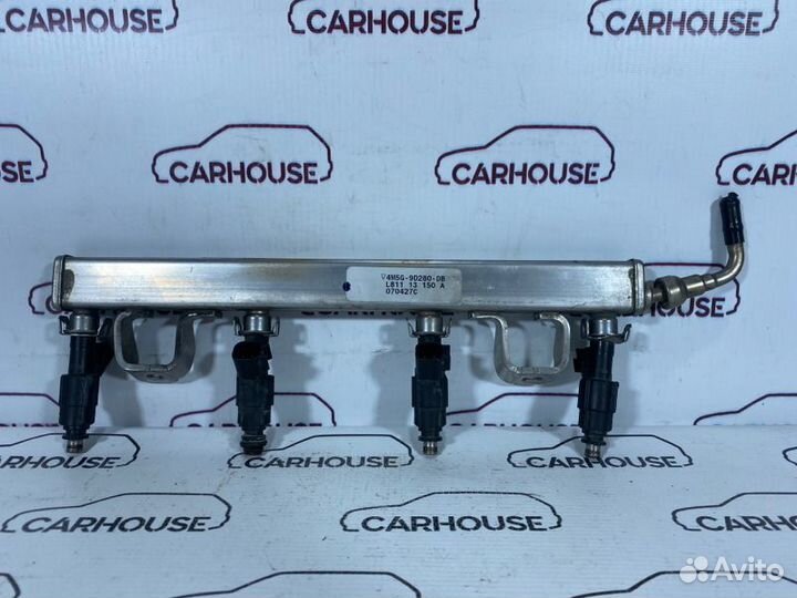 Рампа с форсунками Ford Focus 2 1.8 qqdb 2011