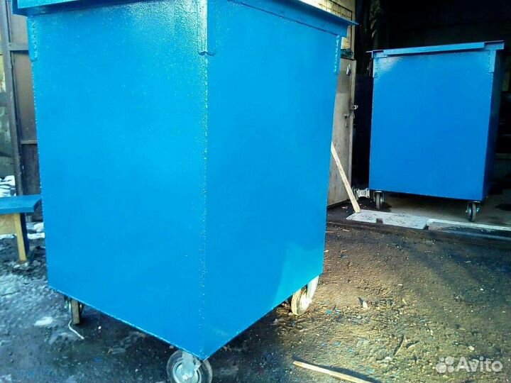 Мусорный контейнер