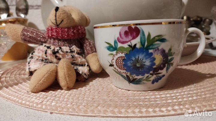 Чашка Красный фарфорист