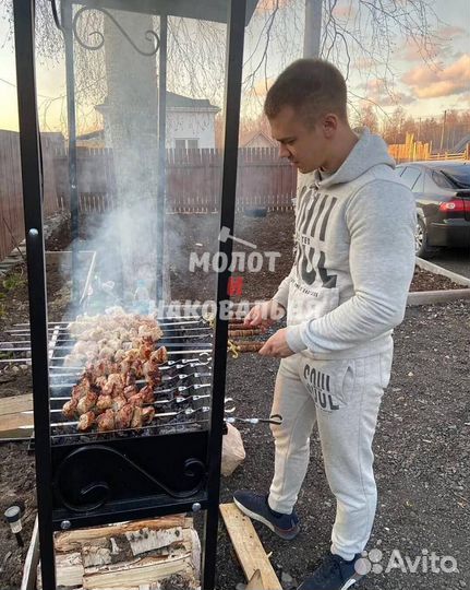 Мангал с крышей