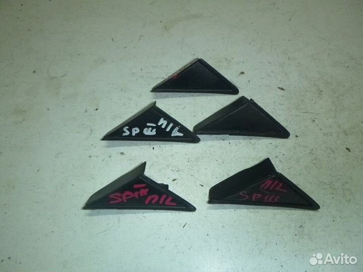 Уголок переднего крыла левого KIA sportage 2010