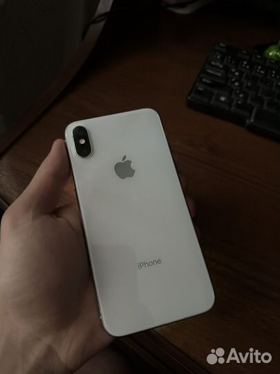 iPhone X, 64 ГБ