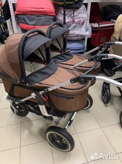 Коляска 3 в 1 для двойни на гарантии mikado