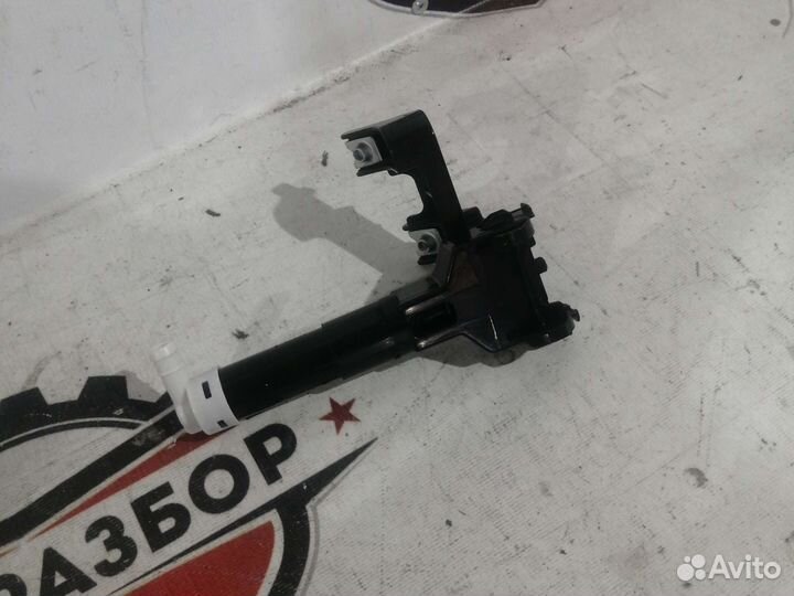 Форсунка левая новая toyota rav4 30 09-10