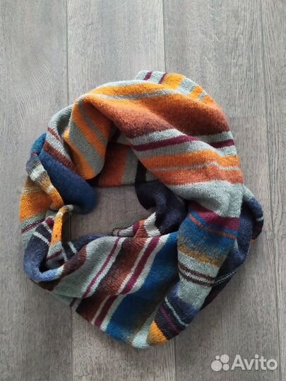 Вязаный шарф ручной работы