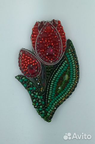 Брошь из бисера