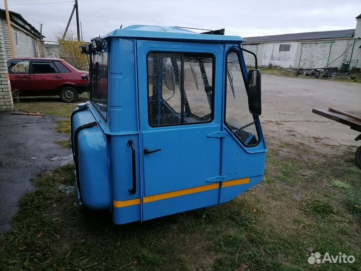 Кабина на трактор т 150