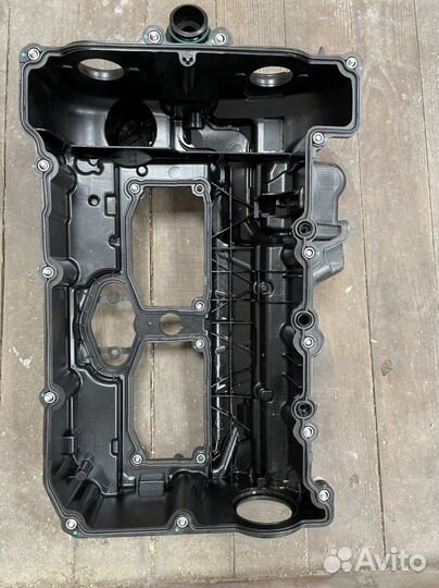 Крышка головки блока цилиндров BMW