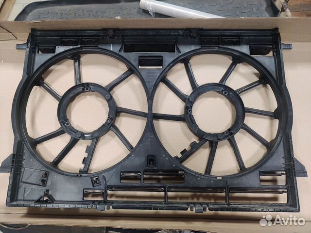 Диффузор вентилятора Audi q7