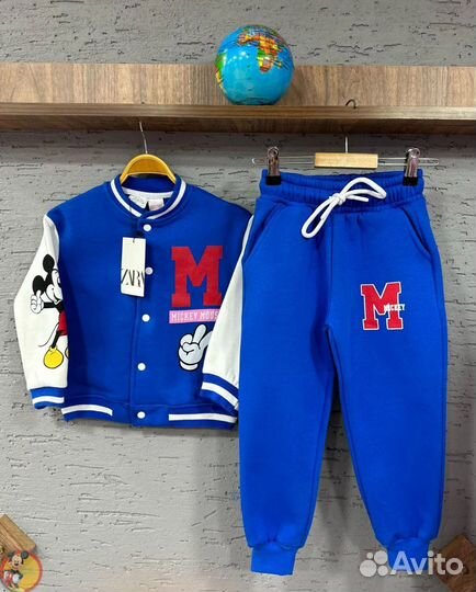 Спортивный костюм