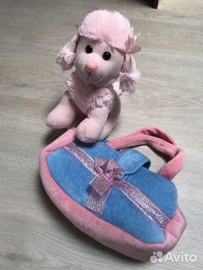 Мягкая игрушка собака в сумке