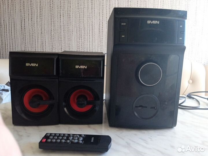 Музыкальный центр