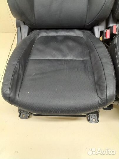 Сиденье салонное Mitsubishi Outlander