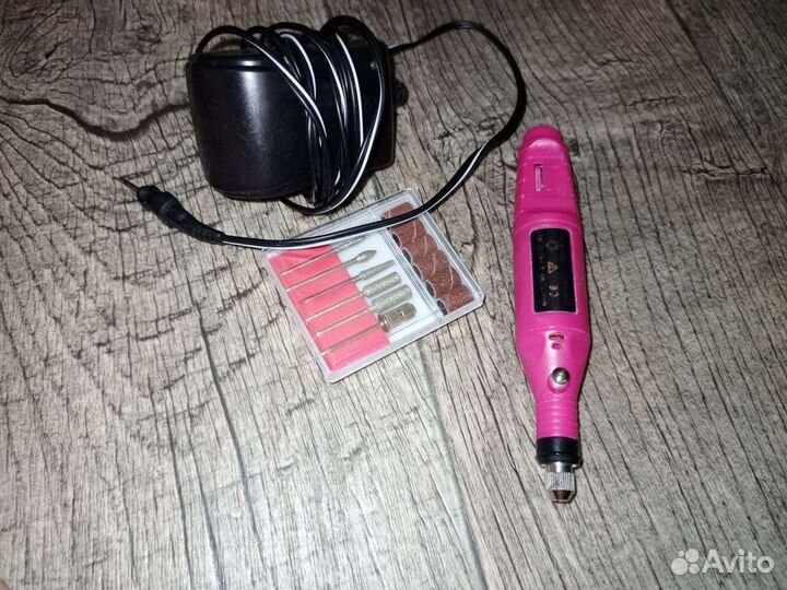 Фрезер для маникюра с насадками