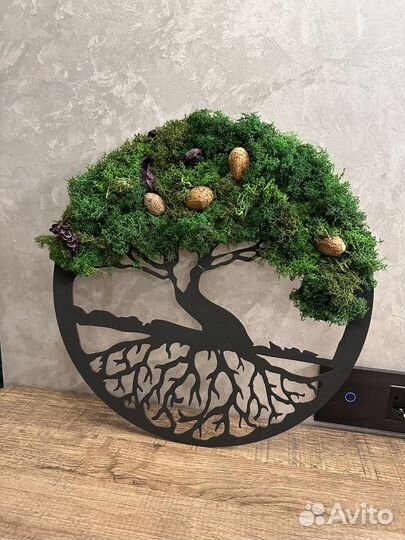 Картина из стабилизированного мха, панно