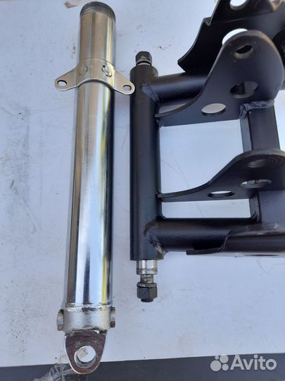 Маятник на мотоцикл зид, Сова. Стакан вилки