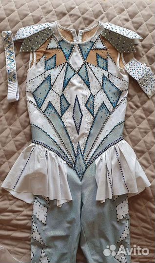 Костюм для акробатического рок-н-ролла