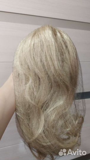 Хвост на заколке