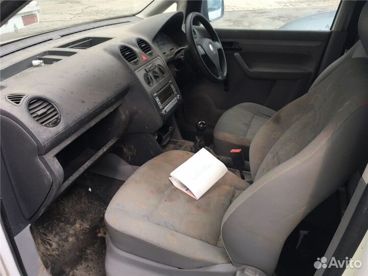 Разбор на запчасти Volkswagen Caddy