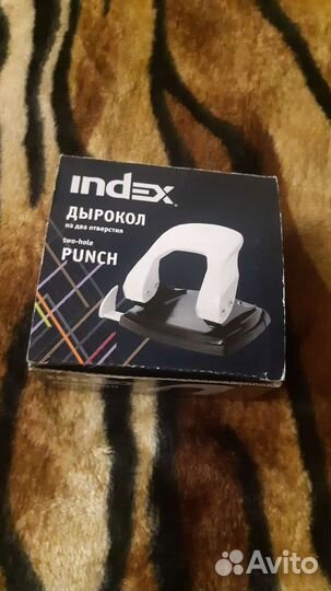 Дырокол index proff Lamark новый