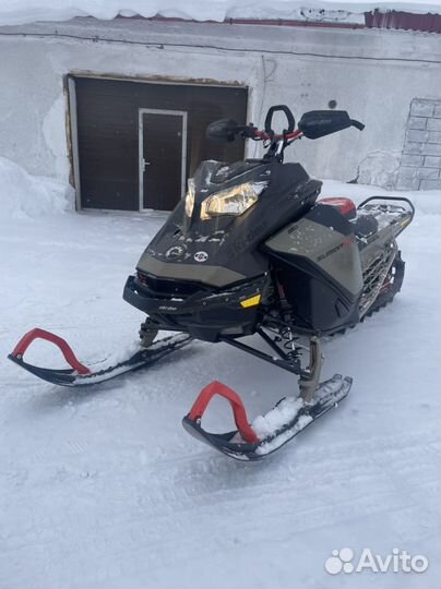 Снегоход SKI DOO summit expert 154 850 E-TEC shot