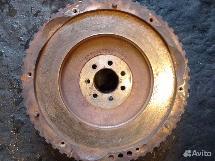 Маховик 7700115373 1.9dci vivaro trafic primaster