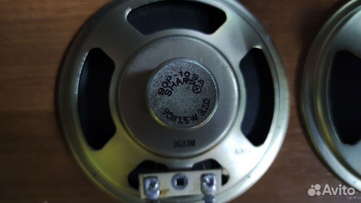 Динамики от магнитолы Sharp (9 см,3.2Ом,1.5Вт)
