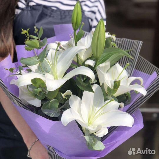 Букеты из живых цветов