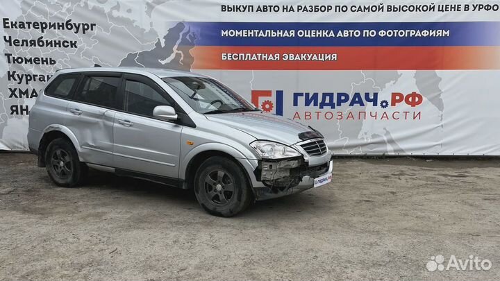 Накладка торпедо правая с торца SsangYong Kyron (D