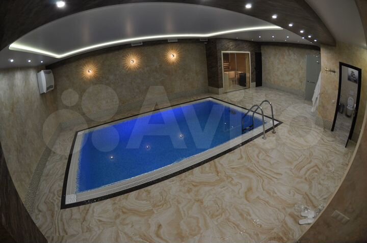 Коттедж 350 м² на участке 10 сот.