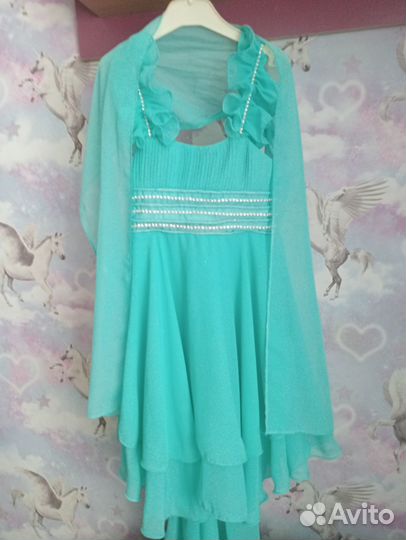 Платье праздничное