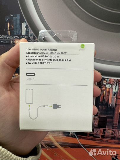 Оригинальный блок на iPhone 20w USB-C