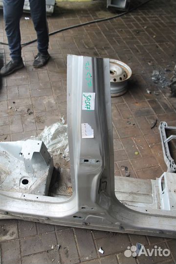 Порог правый Ford Focus 3 2011