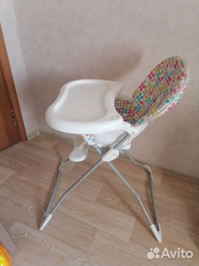 Детский стульчик для кормления