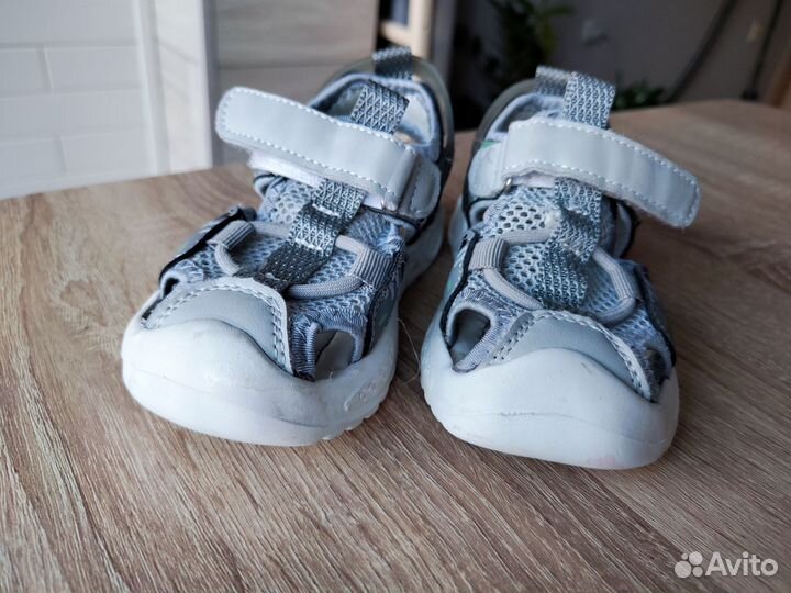 Сандалии в детский сад для мальчика 24 бу