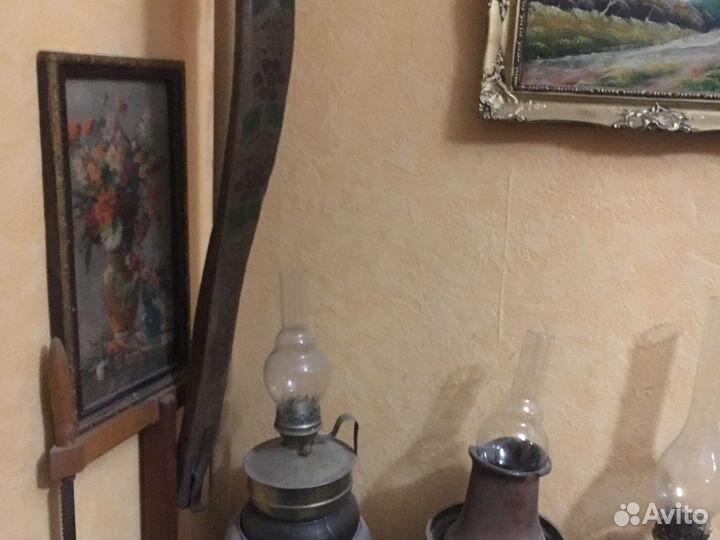 Крынка, коромысло, керосиновая ла