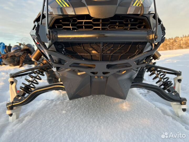 Снегоход BRP xterrain 3900