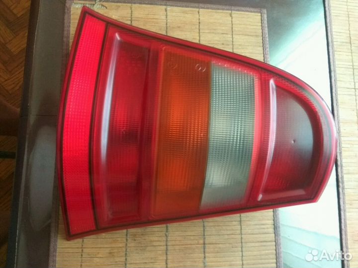 Оригинальный задний фонарь на М.Б А170
