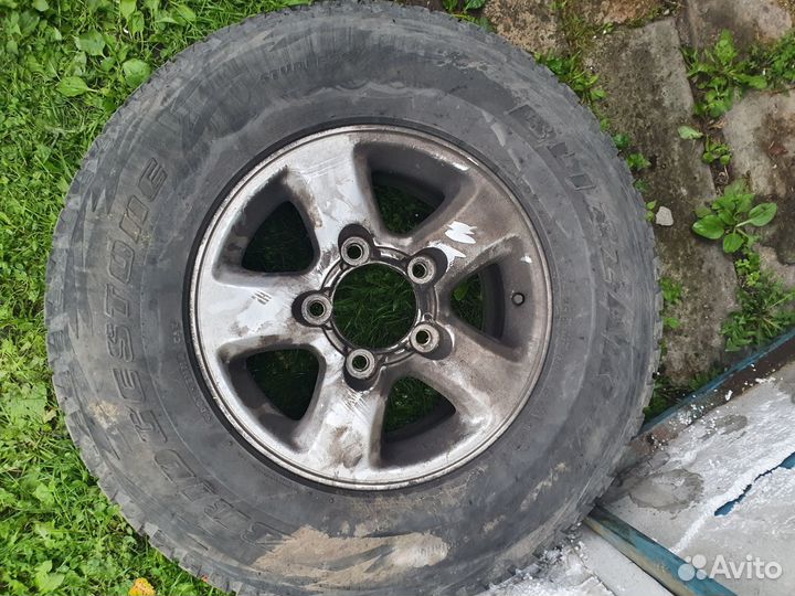 R16 Bridgestone Blizzak Nordic WN-01 275/70, PCD 5x150 DIA 100