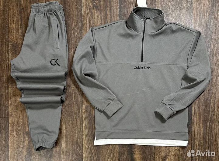 Спортивный костюм Calvin Klein